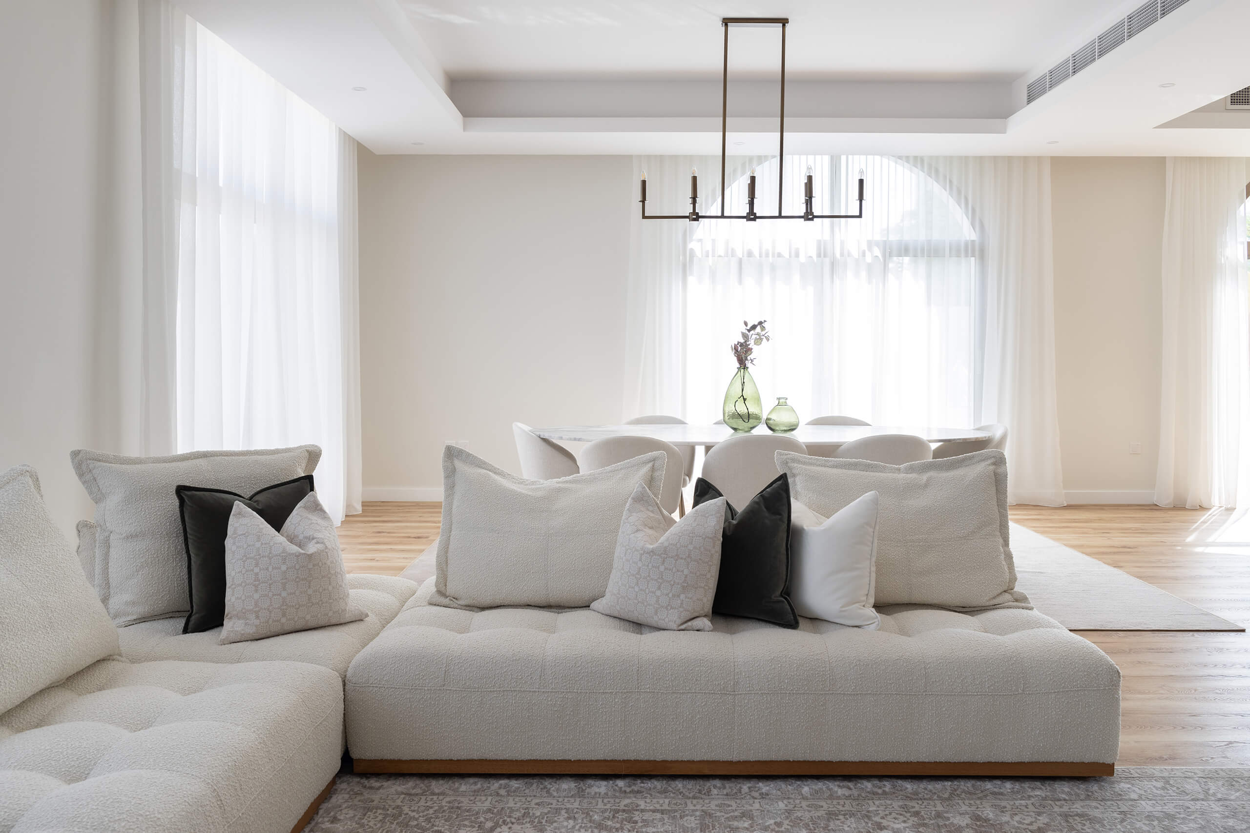 sufouh-serenity-contemporary-chic-retreat-img8